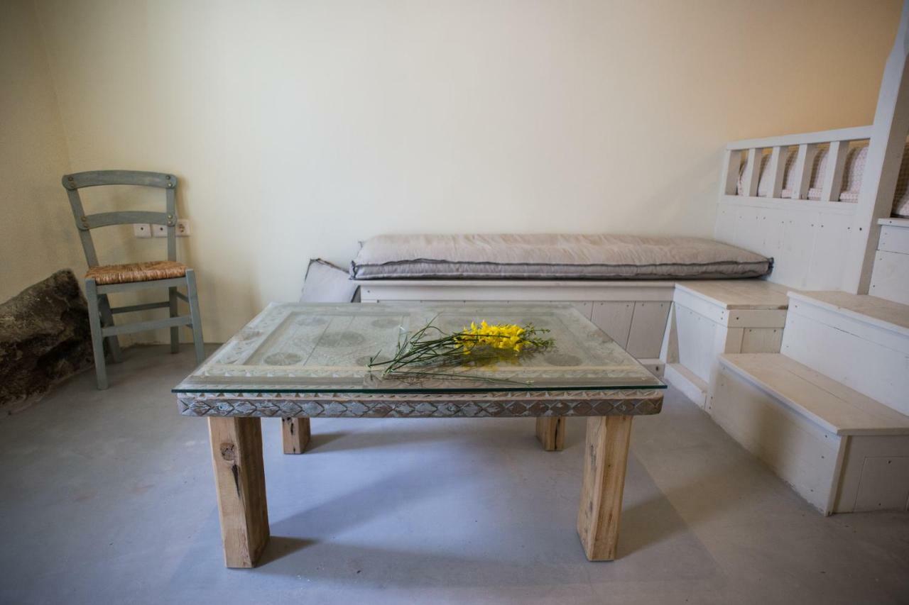 Pyrgos Stone House Villa Emporeios  ภายนอก รูปภาพ