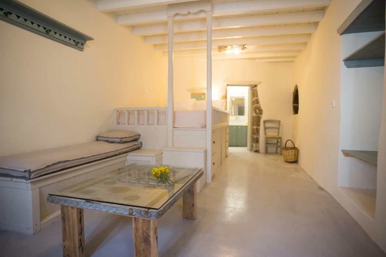 Pyrgos Stone House Villa Emporeios  ภายนอก รูปภาพ
