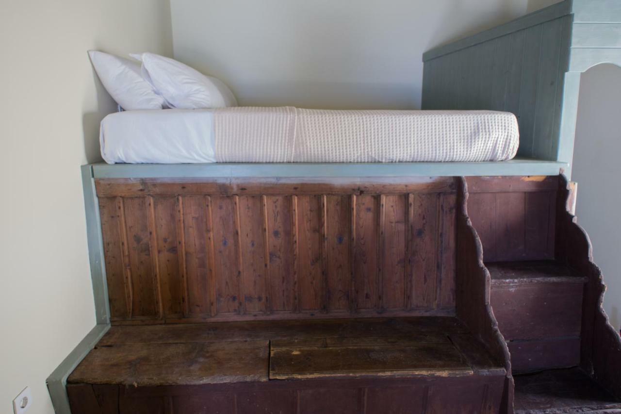 Pyrgos Stone House Villa Emporeios  ภายนอก รูปภาพ